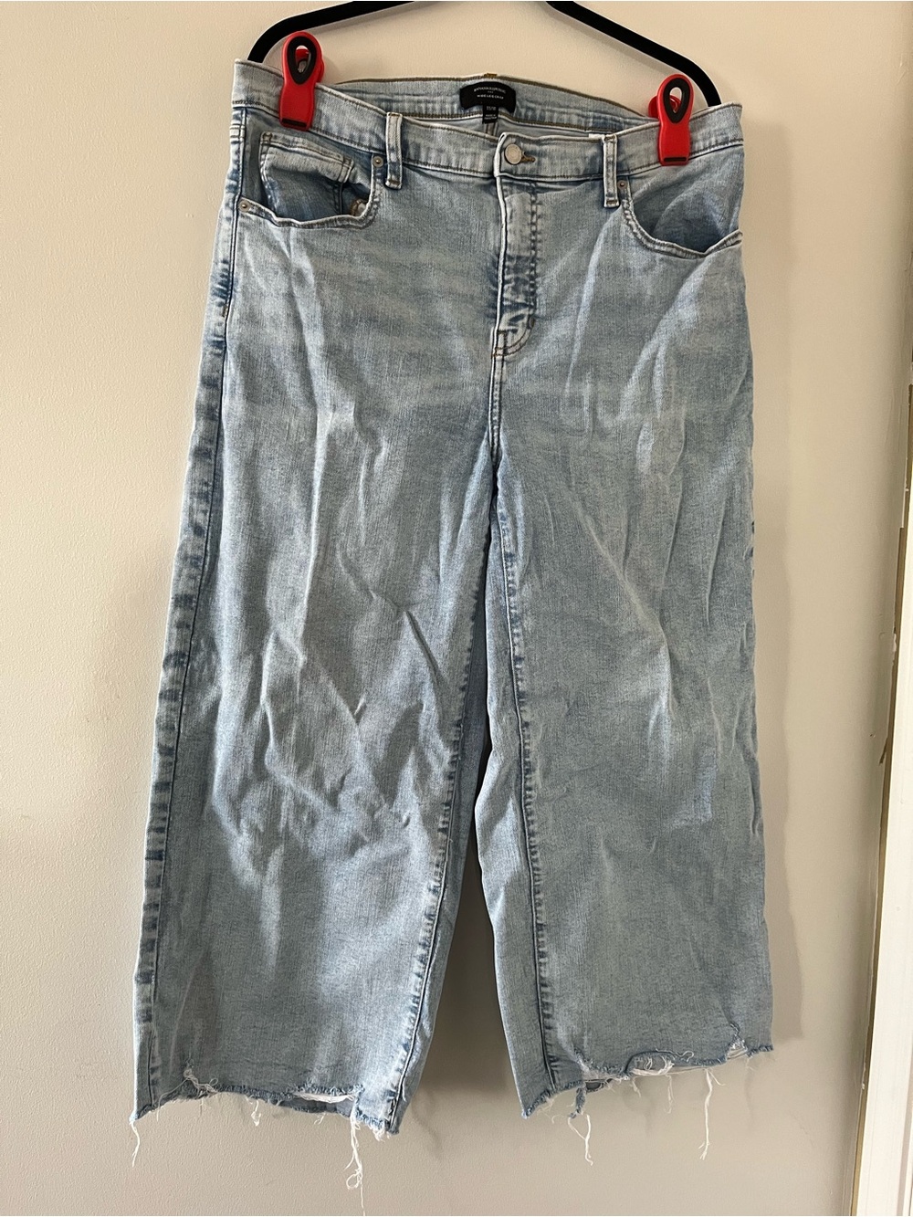 Banana Republic Womens Wide Leg Crop Jeans 33 16 Light Wash Raw Hem Minimalist